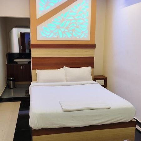 Krishnakripa Premium Residency Hotell Kochi Exteriör bild