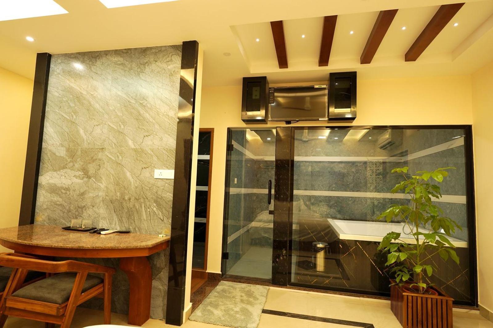 Krishnakripa Premium Residency Hotell Kochi Exteriör bild